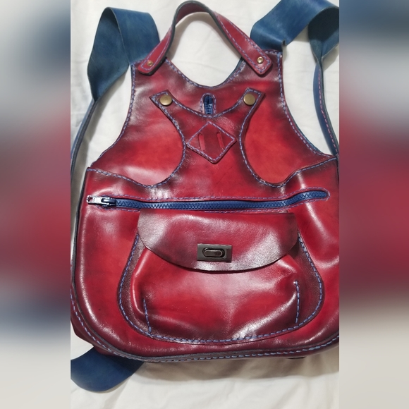 handmade leather backpack. - Picture 5 of 8